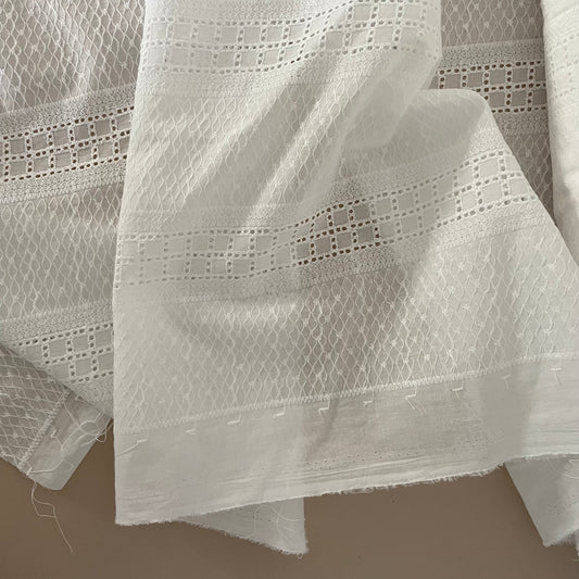 EMBROIDERED COTTON - IVORY LATTICE
