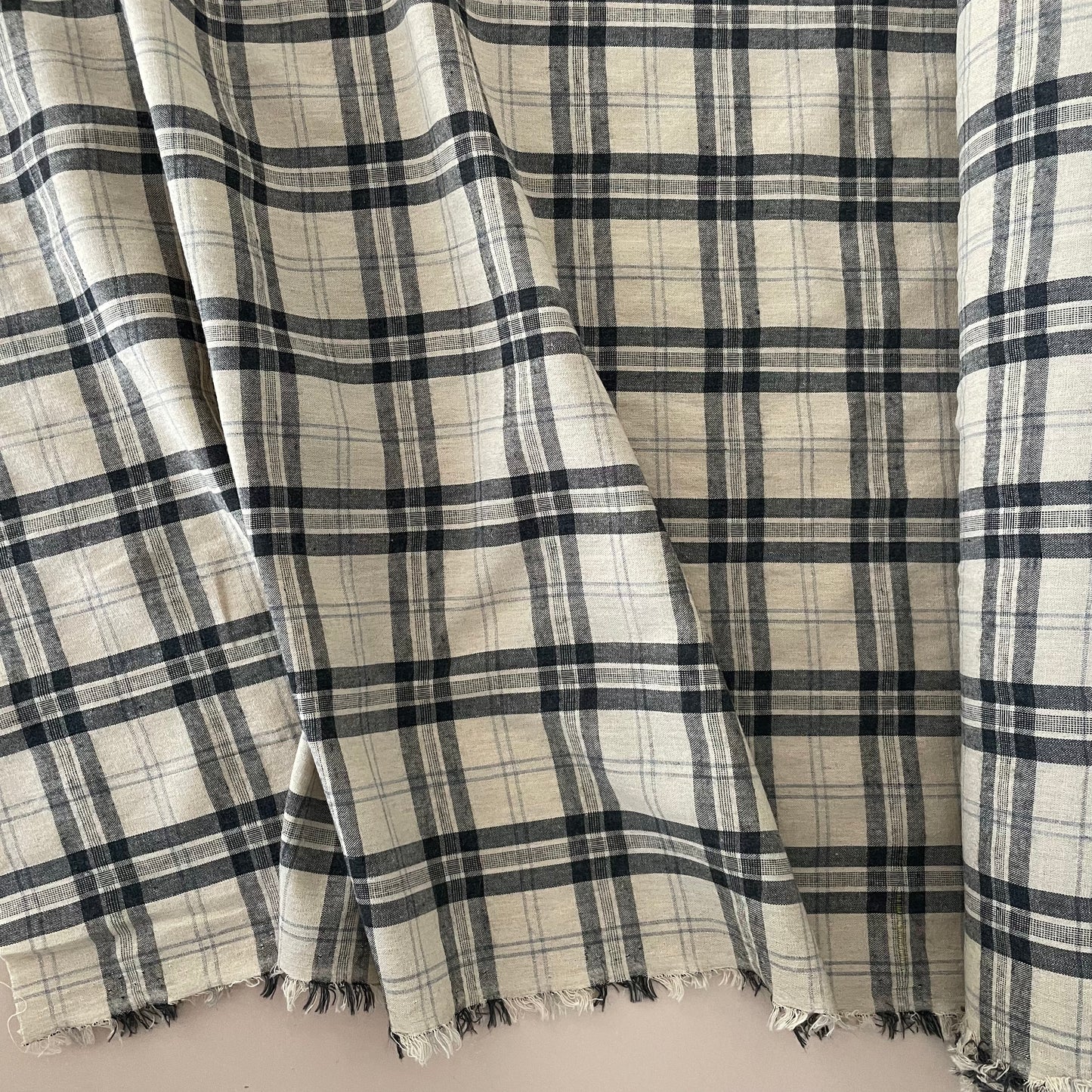 WASHED COTTON PLAID - NATURAL & BLACK