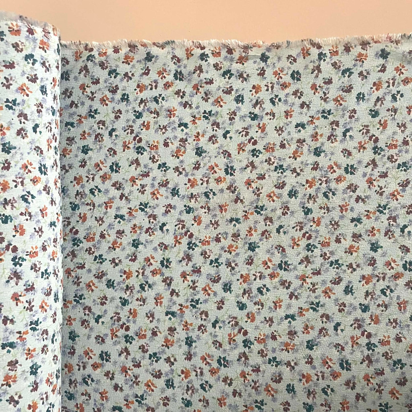 PRINTED VISCOSE - MEADOW FLORAL