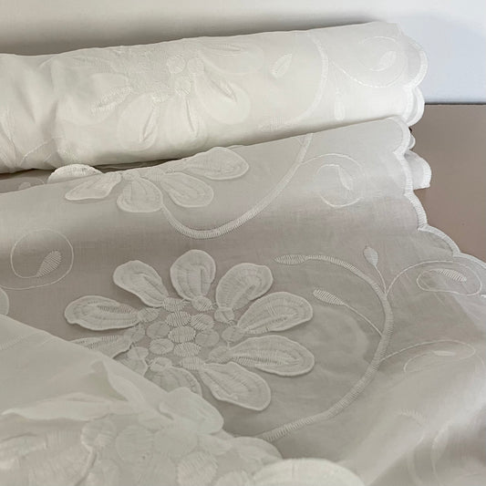 LARGE EMBROIDERED FLORAL